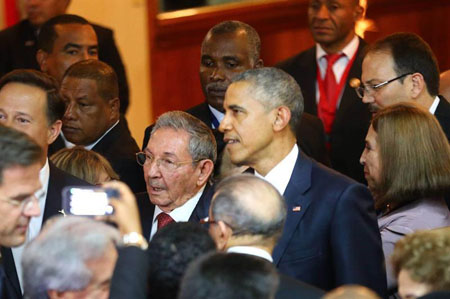 “El hecho de que el presidente Castro y yo estemos sentados aquí es un hecho histórico", expresó Obama en su discurso ante la VII Cumbre de las Américas.
