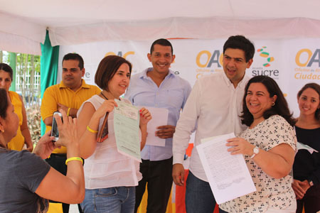 Ocariz entregó 521 mil bolívares fuertes para 6 proyectos comunitarios en tres urbanizaciones de Sucre.