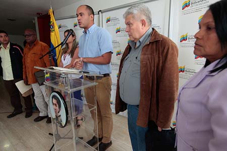 Aspecto de la reunión que este jueves sostuvo el ministro de Educación, Héctor Rodríguez Castro, con directivos de Sitraenseñanza.CORTESIA / AVN