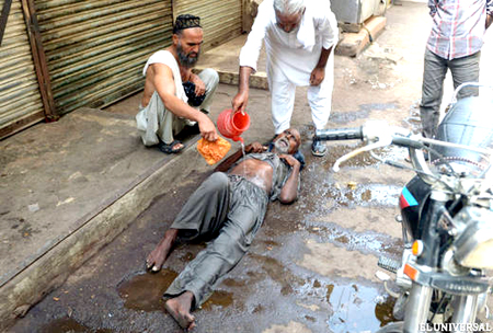 Ola de calor deja 700 fallecidos en Pakistan