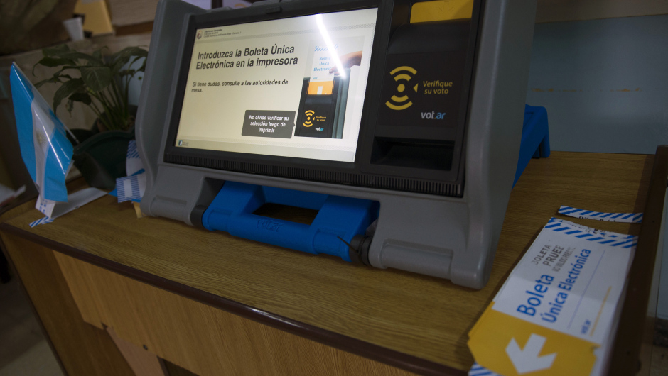 View of the electronic voting system during mayoral election, in Buenos Aires, on July 5, 2015. Buenos Aires began heading to the polls Sunday to vote for a new mayor, with the country's right hoping to retain its stronghold ahead of October's presidential election.  AFP PHOTO / ALEJANDRO PAGNI        (Photo credit should read ALEJANDRO PAGNI/AFP/Getty Images)