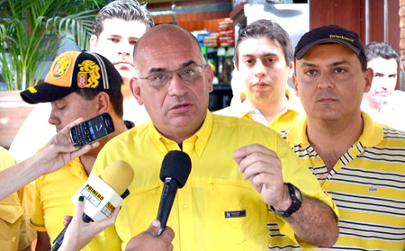 José Antonio España encabeza la lista de la MUD como candidato por el estado Delta Amacuro.