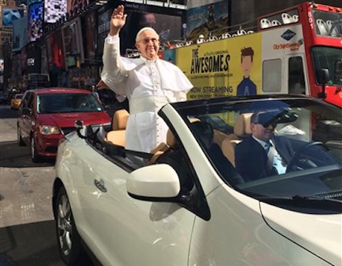 Figura de cera del papa Francisco a su llegada al Museo Madame Tassaud de Nueva York el 24 de septiembre del 2015. Mucha gente pensÛ que era el verdadero papa. (CortesÌa de Hillary Karsten via AP)