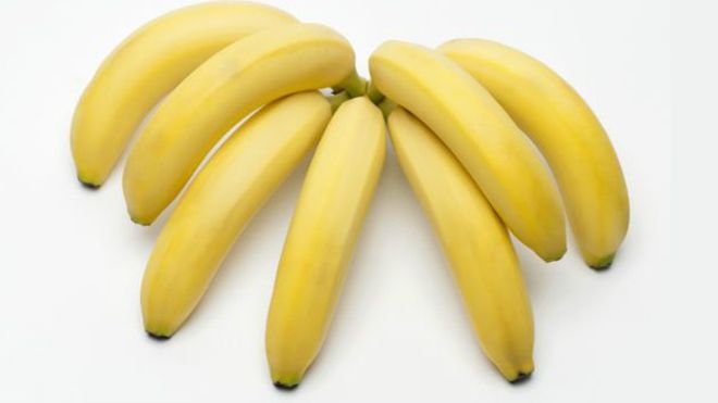 El banano, también conocido en América Latina como banana, plátano, guineo o cambur, es rico en vitaminas y minerales, entre ellos el potasio