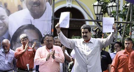 Este viernes el Presidente Maduro firmó la Convención Colectiva Marco de los trabajadores del sector público para continuar reafirmando su compromiso con la clase obrera.