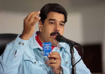 “Ha hablado el TSJ santa palabra, debe ser acatada por todos los sectores de la vida nacional”, dijo el presidente Nicolás Maduro este jueves.