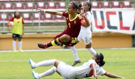 Deyna Castellanos fue figura de la sub 17