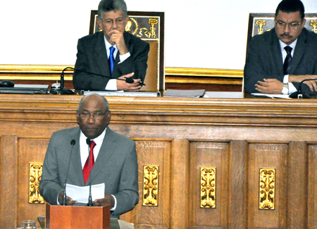 “Las razones del decreto de enero están plenamente vigentes”, afirmó Aristóbulo Istúriz ante la plenaria del Parlamento.