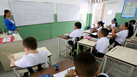 De acuerdo con el Calendario Escolar del Ministerio para la Educación, el año escolar 2015-2016 culminará en julio próximo.CORTESIA / AVN