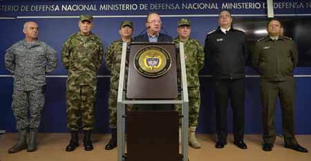 El ministro de la Defensa afirmó, "Nuestras fuerzas no bajarán la guardia contra el crimen organizado y especialmente contra esta mafia peligrosa del Clan Úsuga"