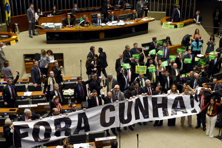 La Cámara Baja del parlamento brasileño comenzó a debatir el juicio político en contra de la presidenta brasileñaAFP / Evaristo Sa