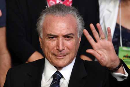 El vicepresidente Michel Temer sería sospechoso de haber incurrido en las mismas irregularidades que le imputan a Rousseff:EVARISTO SA