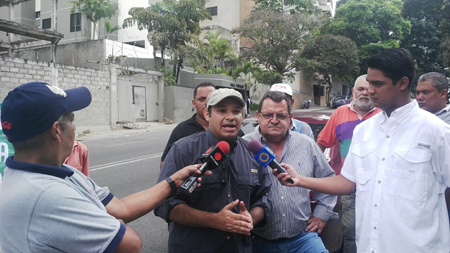 Los vecinos piden al alcalde Jorge Rodríguez la limpieza de las quebradas Anauco y Catuche