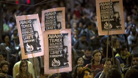 Cientos de miles de manifestantes han salido a rechazar la llegada al poder de Michel Temer