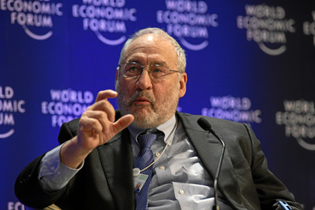 Stiglitz: “Irak no tenía armas nucleares… no tenía ninguna relación con  Al Qaeda, esa organización no existía en Irak…