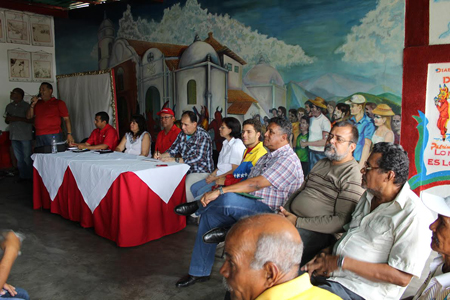 Distintos representantes d manifestaciones culturales mirandinas y de la Red de Patrimonios, acompañaron la disertación de la legisladora Aurora Morales.CORTESIA / JUAN NERI