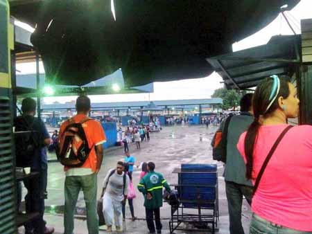 El terminal de Maracay lució desolado este lunesFoto @unidadvenezuela