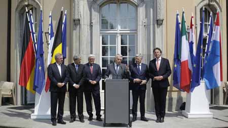Los ministros de Exteriores de los seis países fundadores de la Comunidad Económica Europea se encuentran preocupados por la celeridad del proceso de separación de la Gran Bretaña