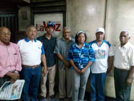 Los representantes de la MUD-Plaza manifestaron que estarán coordinando entre hoy el viernes las movilizaciones de quienes van a validar sus firmas para activar el revocatorio.