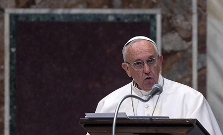 Dio a conocer la información durante una cumbre de jueces y fiscales celebrada en el Vaticano.