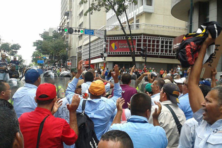 Los trabajadores de Corpoelec alzaron su voz en reclamo de reivindicaciones salariales