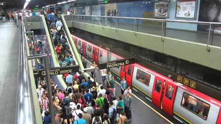 La compañía habilitará una ruta de Metrobús para hacer menos engorroso el traslado de pasajeros