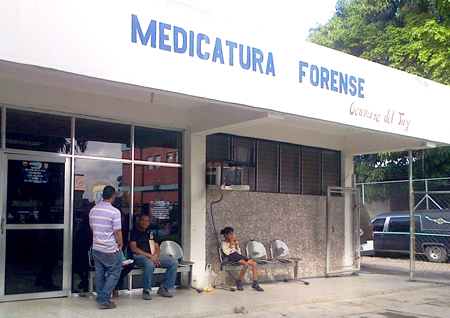 El cadáver de Yusmary Carolina Rondón Lovera, fue llevado a la Medicatura Forense del Tuy