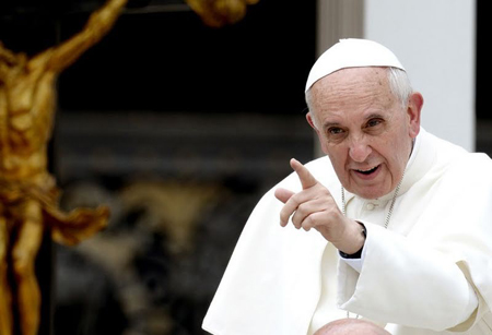 El papa ha ratificado las enseñanzas católicas sobre homosexualidad, reiterando la oposición de la iglesia a las relaciones del mismo sexo.