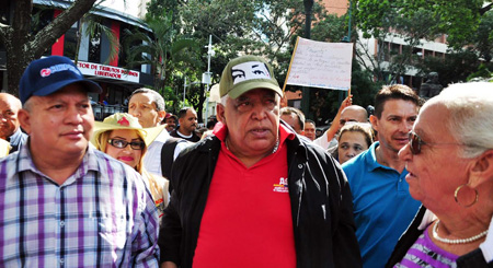 “En medios locales y redes sociales líderes opositores  amenazan con paros  en Barquisimeto y otros estados centro occidentales”, informó Félix Jaramillo