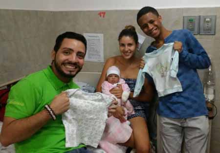 Fundarazi regaló fórmulas lácteas y ropa a los recién nacidos del Hospital General Guarenas-Guatire