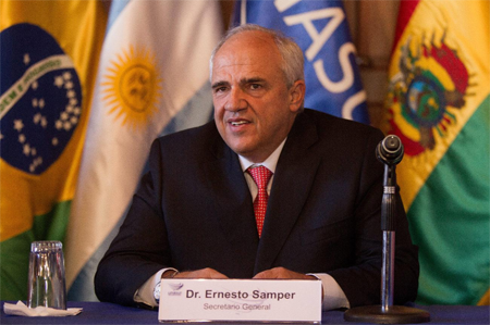 Samper instó “al Gobierno y a la oposición a reconocerse y respetarse”.