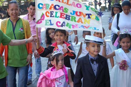 Los chamitos de La Candelaria la pasaron de lo lindo en el inicio del CarnavalGIOVANNI MARTÍNEZ