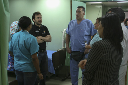 El alcalde se reunió con el personal de Salud Chacao