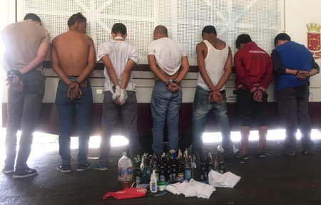La cuenta Twitter del organismo divulgó una foto de los detenidos