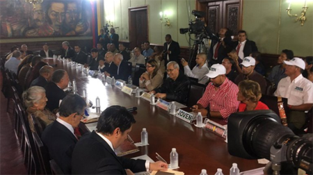 Jaua recalcó que el presidente Maduro ordenó que la ANC “estará compuesta por ciudadanos, no por partidos políticos”.