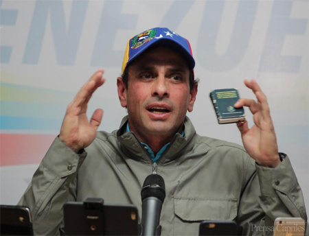 Capriles: “”l motivo de dicha operación fue un vídeo montado, en el que participa un joven detenido por el Sebin”.CORTESIA / AMILCAR MORA
