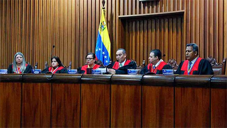 El Tribunal Supremo de Justicia emitió este miércoles sentencias que contravienen pedimentos ante la máxima instancia judicial, de la fiscal general Luisa Ortega Díaz.
