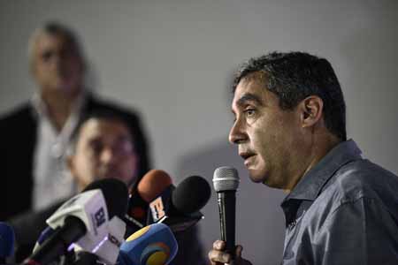 Rodríguez Torres reconoció que sí tuvo acercamientos con la CIACarlos Becerra / AFP