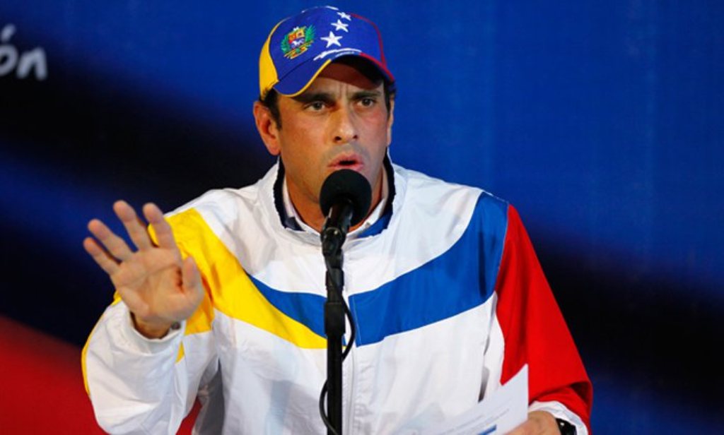 "Le decimos a todos los venezolanos que la lucha que tenemos que librar es una lucha para que haya un cambio político en Venezuela" apuntó Capriles