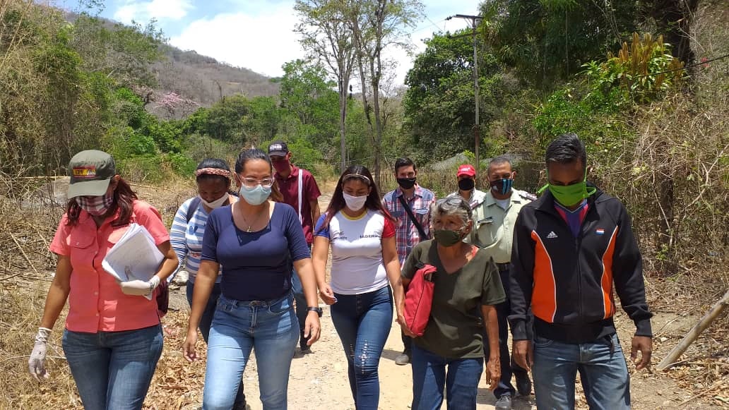 Simoza estuvo acompañada por médicos del Instituto Venezolanos de los Seguros Sociales (IVSS) sede Cúa, el equipo de Desarrollo Social y  líderes vecinales