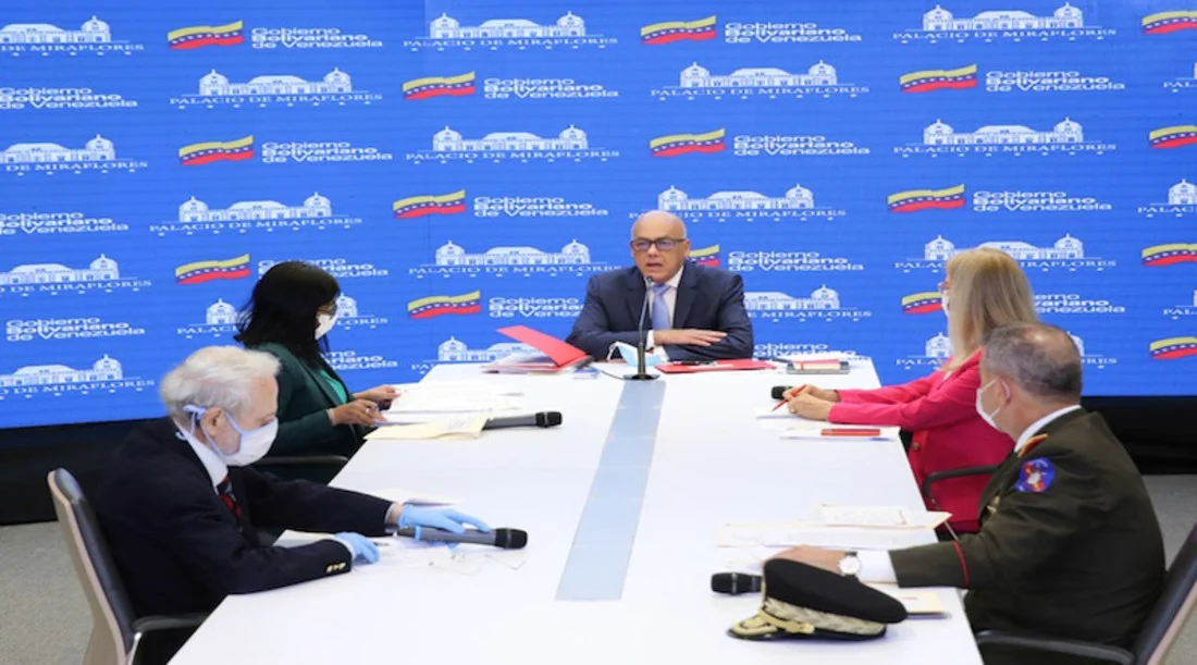 La reunión se hizo con varios miembros del gabinete de Maduro