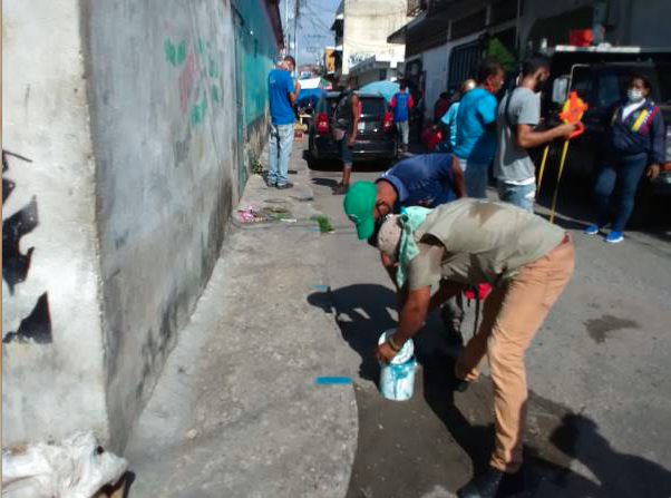 La jornada en Santa Lucía del Tuy estuvo encabezada por funcionarios de Renta Municipal y policía de Paz Castillo
