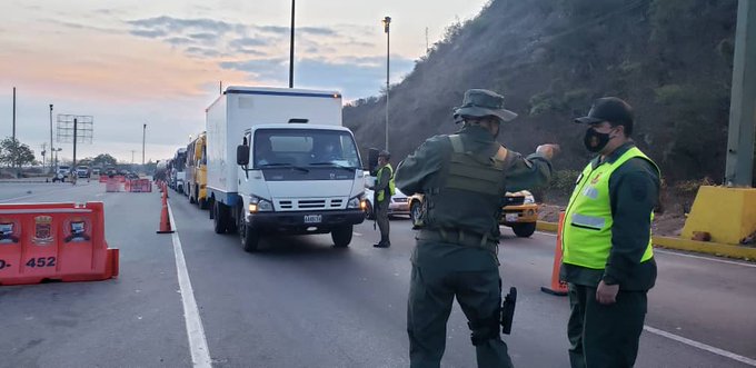 Los accesos a Caracas fueron cerrados desde muy temprano