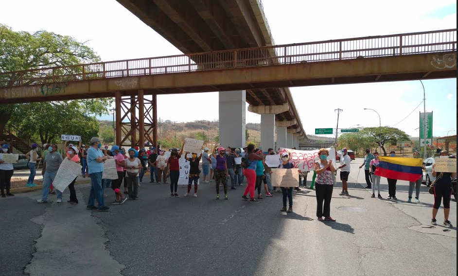 Todas las protestas del fin de semana fueron por una causa común: la ausencia del servicio de agua en sectores de Guarenas y Guatire
