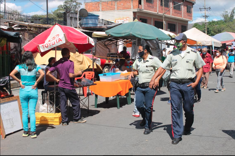 Desde muy temprano se contó con la presencia de funcionarios policial de Poliplaza y Protección Civil del municipio Plaza