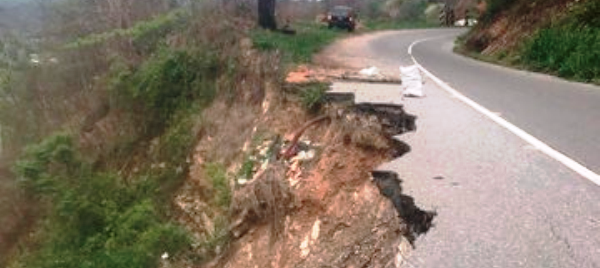 La emergencia se presenta en el sector El Bucare de Los Anaucos