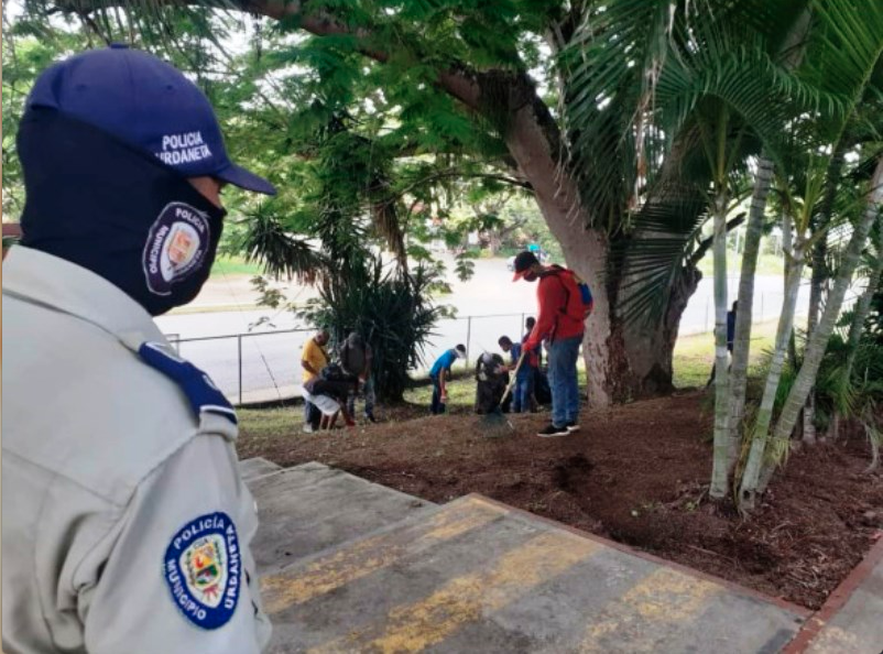 Algunos detenidos limpiaron el CDI de Las Brisas de Cúa como parte de la labor social