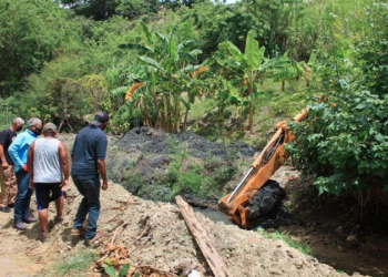 Al trabajo se le suma unos 40 metros de tuberías de 20 pulgadas que serán colocada para el cauce de la red de aguas servidas
CORTESIA / PRENSA AMP