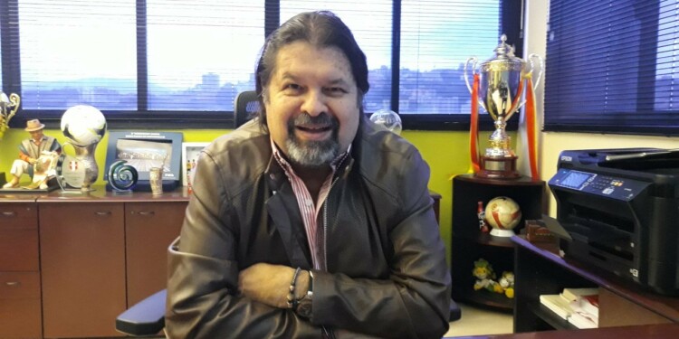 El ejecutivo del fútbol nacional se encuentra recluido en el Hospital de Clínicas Caracas