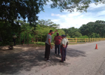 En Santa Lucía, las autoridades inspeccionaron los puntos de control